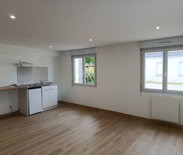 Location Appartement 2 pièces 49m² ORLEANS 45000 - Photo 4