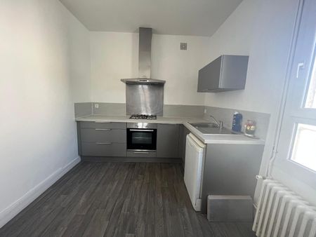 Location Appartement 1 pièce 17m² ANGERS 49000 - Photo 3