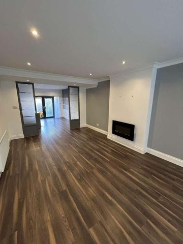 Raymond Avenue, Stockton Heath, WA4 - Photo 2