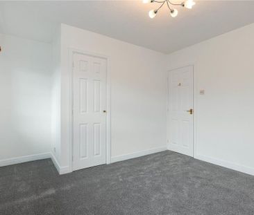 2 bedroom semi-detached house to rent - Photo 4