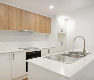 Townhouse in Coombs! - Photo 6