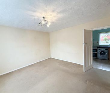 3 bedroom property to rent - Photo 1