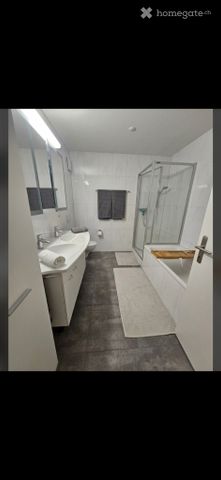 4.5 Zimmer Wohnung mit Wintergarten-Balkon zu vermieten - Photo 4