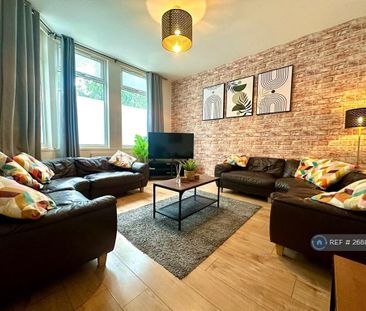 8 bedroom terraced house to rent - Photo 2