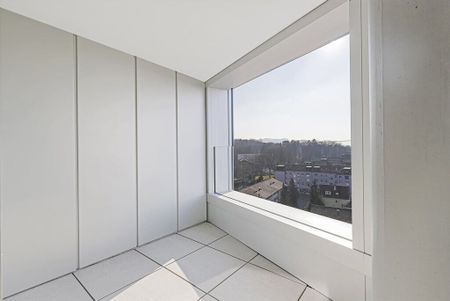 la vie moderne dans la Bäretower = unique et spectaculaire - Photo 2