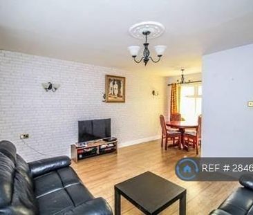 3 bedroom end of terrace house to rent - Photo 1