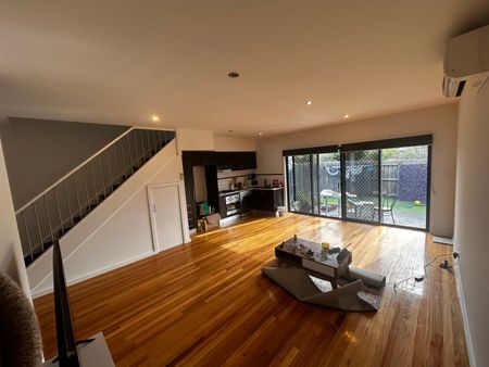 Glenroy - Photo 2