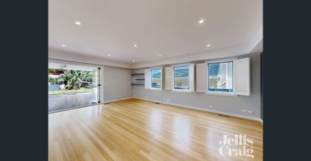 Style & Luxury - Photo 3