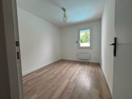 House - Photo 4