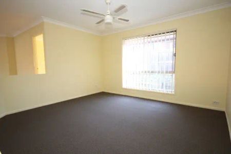 “Spacious 4-Bedroom Home in Forest Lake” - Photo 2