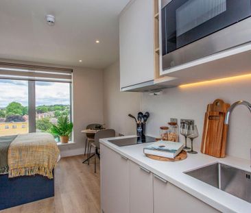 Studio to rent - Photo 2