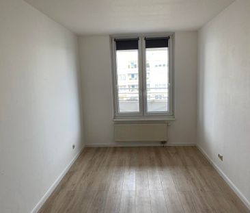 Einziehen und wohlfühlen: 3 Zimmer, Balkon, Badewanne, Aufzug - Photo 4