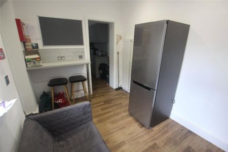 6 bedroom flat share to rent - Photo 2