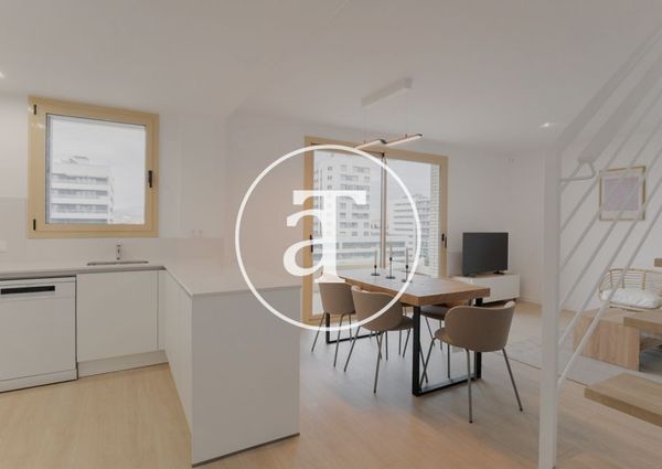 Penthouse apartment for rent with 3 bedrooms, balcony, terrace and 2 bathrooms in Badalona