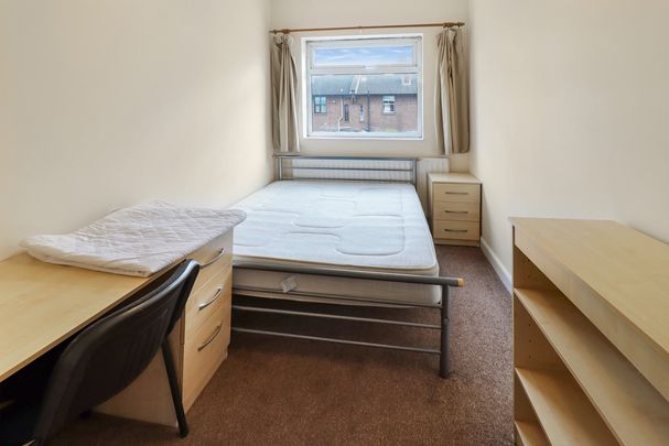 2 Bed Student Accommodation - Photo 1