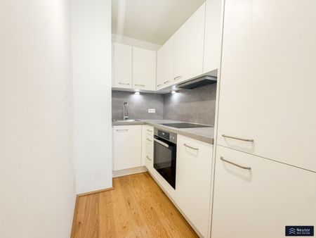 CHARMANTE 2-ZIMMER-WOHNUNG MIT DURCHDACHTEM GRUNDRISS UND BALKON - WOHNEN AM PULS DER ZEIT MIT AUSGEZEICHNETER U-BAHN ANBINDUNG MITTEN IN MARIAHILF - Photo 2