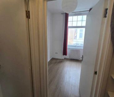 Middle Street, Brighton - Photo 3