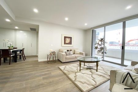 Modern and Serene Rental Home in Scenic Neighbourhood - Photo 3