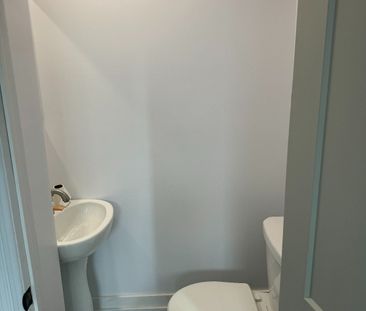 484A Gladstone Avenue Ottawa ON K1R 5N8 - Photo 6