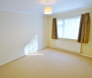 1 bedroom ground floor flat to rent - Photo 1