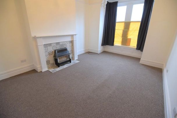 1 bedroom ground floor flat to rent - Photo 1