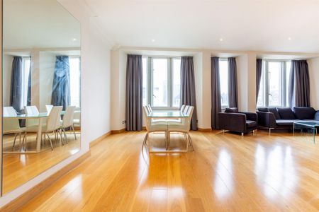 2 bed apartment to rent in Grainger Street, City Centre, NE1 - Photo 2