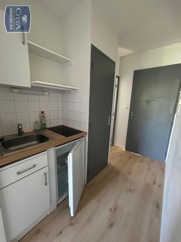 Location Appartement 1 pièce 20m² NIORT 79000 - Photo 3