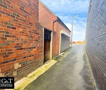 High Street, Cradley Heath, B64 - Photo 6