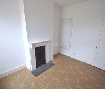 4 bedroom terraced house to rent - Photo 6