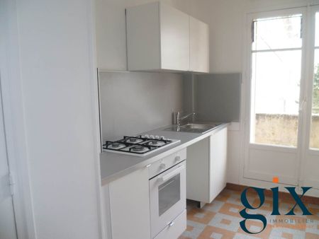 Location Appartement 3 pièces 71m² GRENOBLE 38000 - Photo 2
