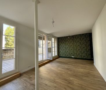 QUAIS DES CHARTRONS – 2 CHAMBRES + TERRASSE - 1460 € CC - Photo 3