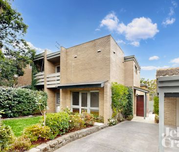 1/12 Weir Street, Balwyn - Photo 3