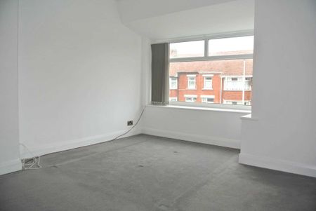 Ivy Avenue, Blackpool, FY4 3QG - Photo 5