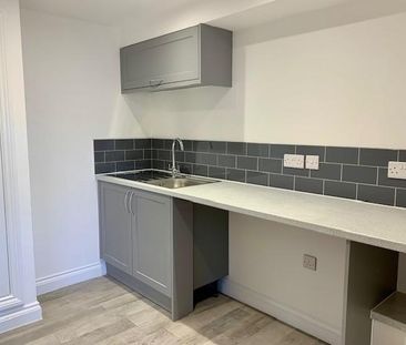 4 bedroom terraced house to rent - Photo 2