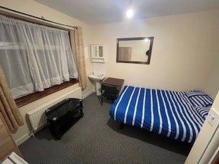 Room in a Shared House, Princes Avenue, N13 - Photo 3