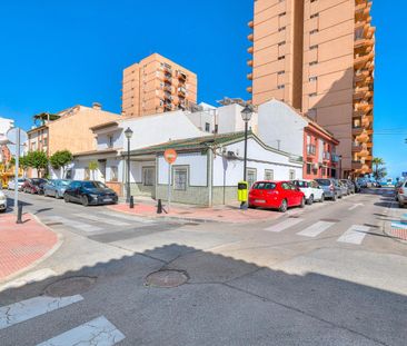 Ground Floor Apartment in Fuengirola - Photo 3