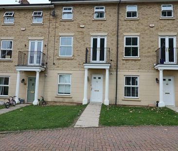 3 bedroom terraced house to rent - Photo 4