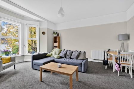 Apt 4, 52 Myrtlefield Park, Belfast, BT9 6NF - Photo 3