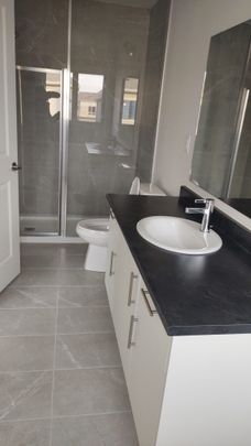 For Lease - 57 Phoenix Boulevard, Barrie, Ontario - Photo 1