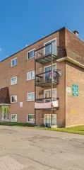 1 room apartment of 81m² in Longueuil - Photo 1