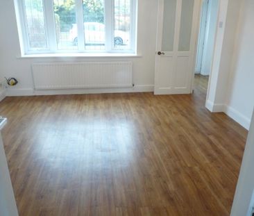 3 bedroom detached house to rent - Photo 3