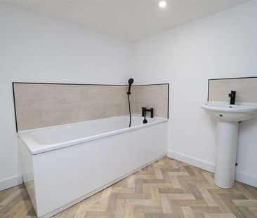 Newtown, Trowbridge, BA14 - Photo 5