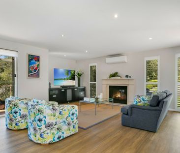 Relaxed Pittwater Lifestyle in a Low-Maintenance Modern Home - Photo 6