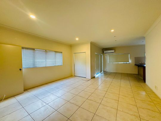 Newly Renovated Family Home in Prime Pakuranga Location” - Photo 1