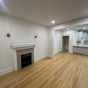 4.5 Apartments Available - A louer • For Rent - Photo 2