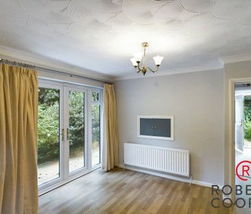 4 bedroom detached house to rent - Photo 5