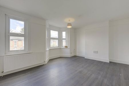 4 bedroom terraced house to rent - Photo 2