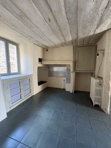 Location Maison 5 pièces 103m² VIC LE COMTE 63270 - Photo 4