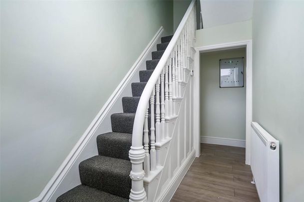 1 bedroom property to rent - Photo 1