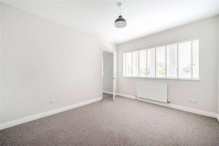 Sidney Road, Walton-on-thames, Surrey, KT12 - Photo 3